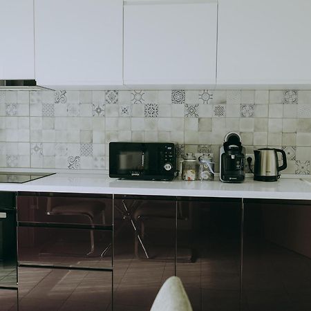 Dina Lux Iasi Apartment Buitenkant foto
